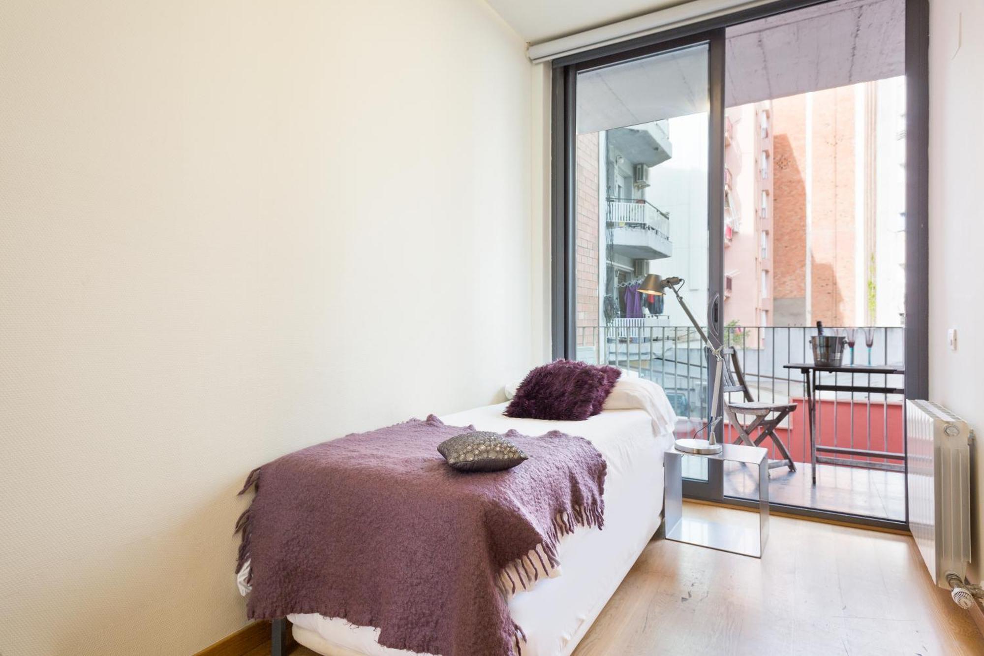 My Space Barcelona Pool City Center Zimmer foto